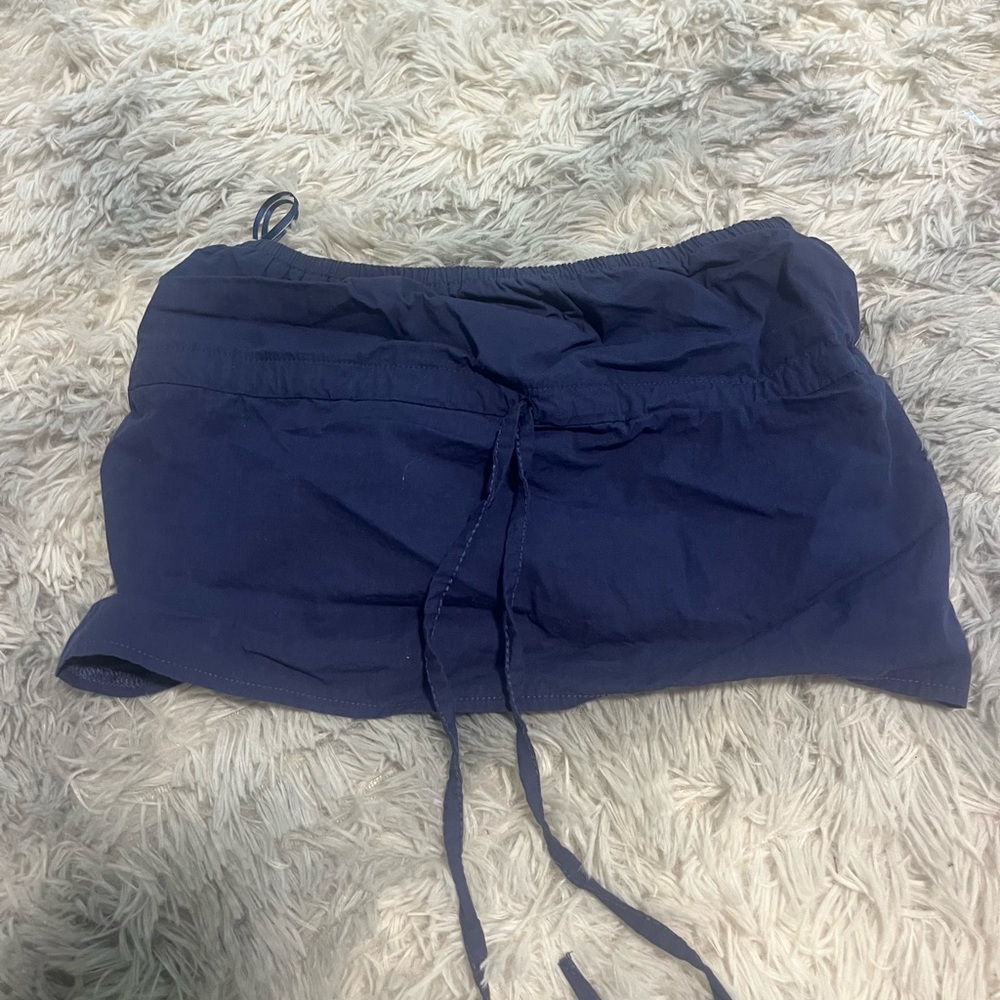 Edikted Navy Blue Crop Top